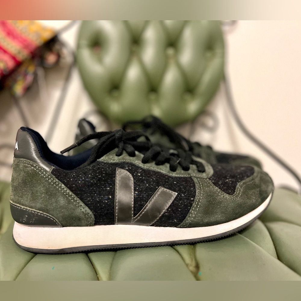 Men’s Veja Sneakers